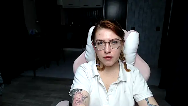 Reginasmilee online show from 11-11-25, 01:11