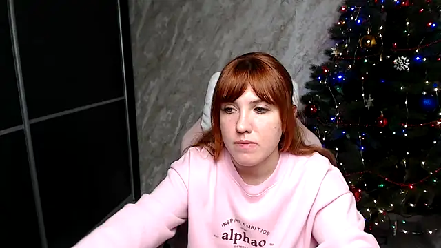 Reginasmilee online show from 12-16-25, 01:48