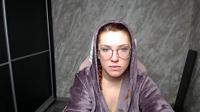 Reginasmilee online show from 02-16-26, 01:37