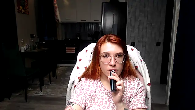 Reginasmilee online show from 03-21-26, 03:52