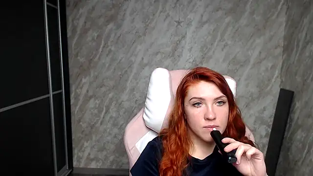 Reginasmilee online show from 03-10-26, 08:51