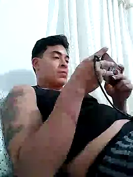 Snapshot of Joel1520 chatting on 06-23-26, 02:42 Joel1520 online show from 06-23-26, 02:42