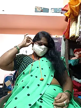 yalini1431 online show from 07-26-26, 08:38
