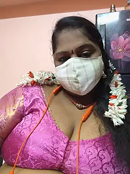 yalini1431 online show from 07-13-26, 07:35