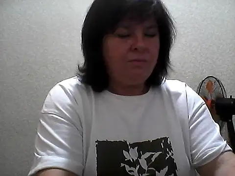 Snapshot of HannahAna39 chatting on 07-09-26, 10:04 HannahAna39 online show from 07-09-26, 10:04