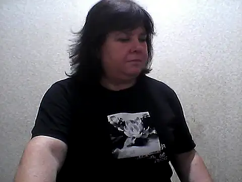 Snapshot of HannahAna39 chatting on 06-29-26, 12:05 HannahAna39 online show from 06-29-26, 12:05