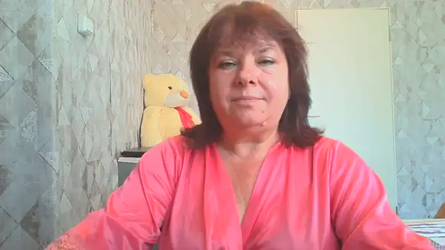 Snapshot of HannahAna39 chatting on 08-07-26, 06:41 HannahAna39 online show from 08-07-26, 06:41