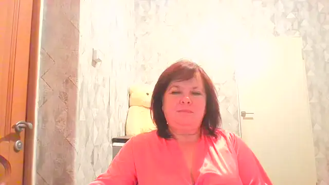 Snapshot of HannahAna39 chatting on 07-26-26, 06:15 HannahAna39 online show from 07-26-26, 06:15