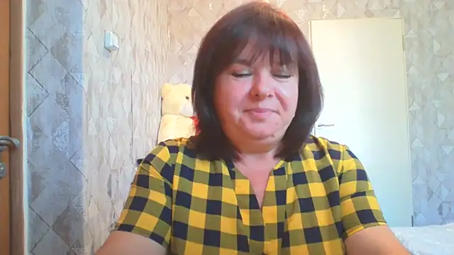 Snapshot of HannahAna39 chatting on 07-25-26, 02:01 HannahAna39 online show from 07-25-26, 02:01