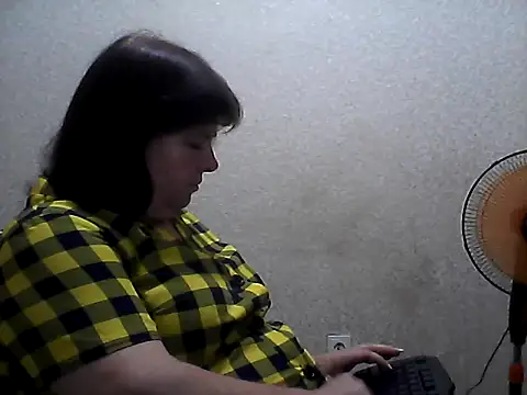 Snapshot of HannahAna39 chatting on 07-06-26, 12:12 HannahAna39 online show from 07-06-26, 12:12