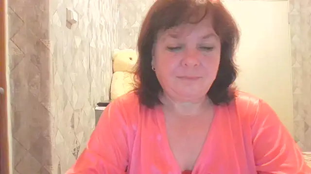 Snapshot of HannahAna39 chatting on 08-06-26, 06:36 HannahAna39 online show from 08-06-26, 06:36