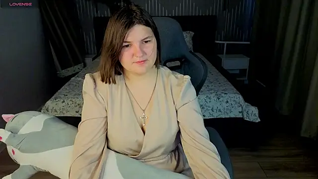 Snapshot of KittyLiikk chatting on 07-08-26, 01:30 KittyLiikk online show from 07-08-26, 01:30