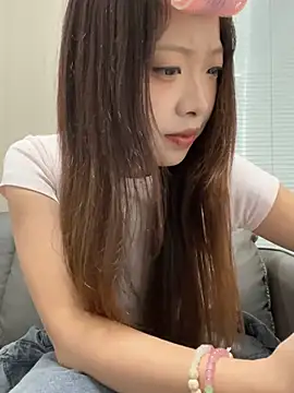 Snapshot of YY-1-1-1 chatting on 07-17-26, 06:54 YY-1-1-1 online show from 07-17-26, 06:54