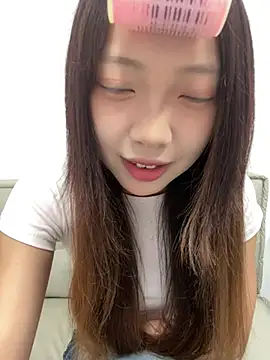 Snapshot of YY-1-1-1 chatting on 07-28-26, 07:05 YY-1-1-1 online show from 07-28-26, 07:05