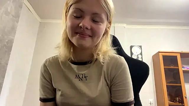 Snapshot of Jeneienal_1 chatting on 07-29-26, 02:27 Jeneienal 1 online show from 07-29-26, 02:27