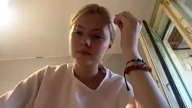 Snapshot of Jeneienal_1 chatting on 07-07-26, 05:27 Jeneienal 1 online show from 07-07-26, 05:27