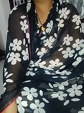 Snapshot of Miss-Jiyaa chatting on 07-08-26, 05:24 Miss-Jiyaa online show from 07-08-26, 05:24