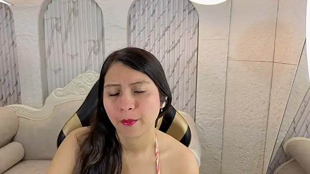 Snapshot of sophie_rose_cn chatting on 07-24-26, 01:29 sophie rose cn online show from 07-24-26, 01:29