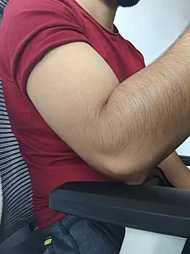 Snapshot of 8inch_hunk19 chatting on 07-10-26, 07:19 8inch hunk19 online show from 07-10-26, 07:19