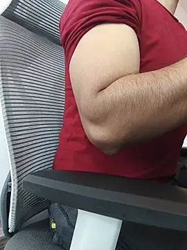 Snapshot of 8inch_hunk19 chatting on 07-22-26, 05:31 8inch hunk19 online show from 07-22-26, 05:31