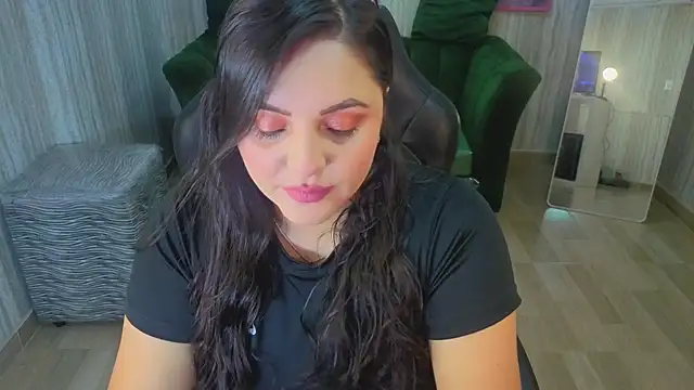Snapshot of anthonella_stone_t chatting on 07-06-26, 01:40 anthonella stone t online show from 07-06-26, 01:40