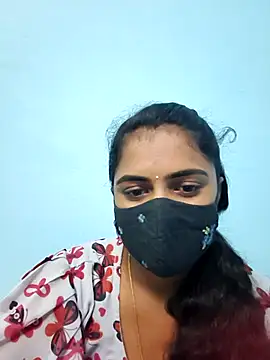 Snapshot of Megavarthinii chatting on 07-06-26, 10:11 Megavarthinii online show from 07-06-26, 10:11