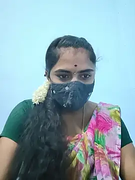 Snapshot of Megavarthinii chatting on 07-25-26, 02:52 Megavarthinii online show from 07-25-26, 02:52
