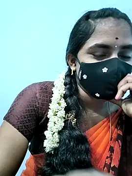 Snapshot of Megavarthinii chatting on 08-05-26, 03:39 Megavarthinii online show from 08-05-26, 03:39