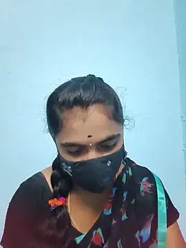 Snapshot of Megavarthinii chatting on 06-28-26, 03:24 Megavarthinii online show from 06-28-26, 03:24