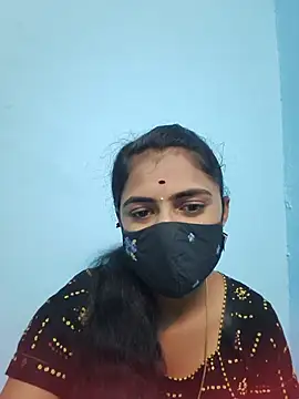 Snapshot of Megavarthinii chatting on 07-02-26, 02:45 Megavarthinii online show from 07-02-26, 02:45