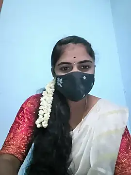 Snapshot of Megavarthinii chatting on 07-17-26, 03:42 Megavarthinii online show from 07-17-26, 03:42