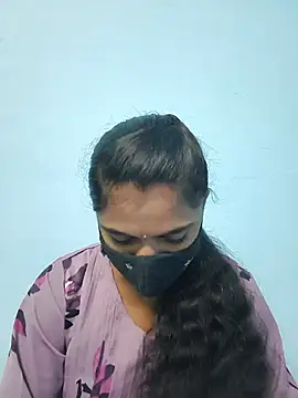 Snapshot of Megavarthinii chatting on 07-10-26, 02:39 Megavarthinii online show from 07-10-26, 02:39