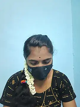 Snapshot of Megavarthinii chatting on 07-16-26, 04:37 Megavarthinii online show from 07-16-26, 04:37