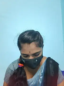 Snapshot of Megavarthinii chatting on 06-30-26, 01:44 Megavarthinii online show from 06-30-26, 01:44
