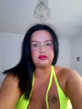 Snapshot of LexiLouBabe chatting on 06-27-26, 07:42 LexiLouBabe online show from 06-27-26, 07:42