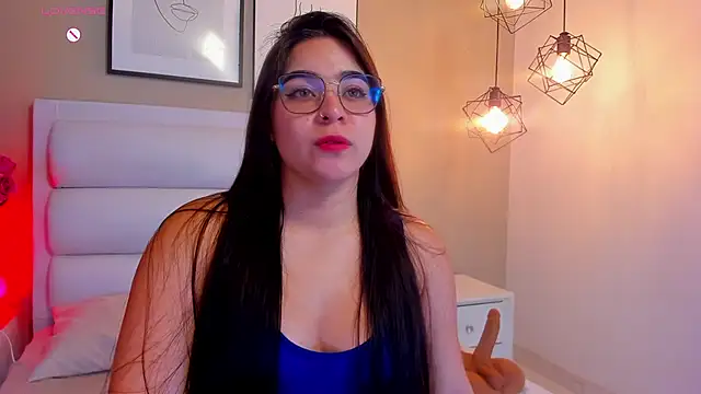 Snapshot of MarahBaker35 chatting on 08-08-26, 12:17 MarahBaker35 online show from 08-08-26, 12:17