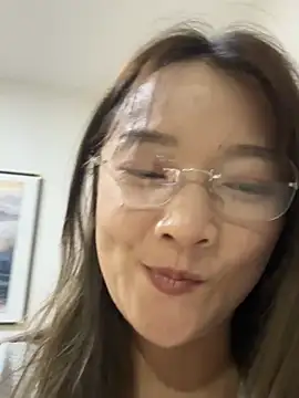 Yueya- online show from 06-25-26, 01:05