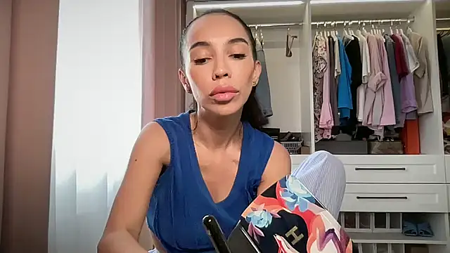 Lioraxa online show from 07-08-26, 10:16