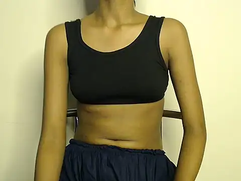 Snapshot of Siyaralove chatting on 06-25-26, 05:51 Siyaralove online show from 06-25-26, 05:51
