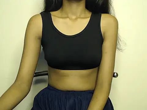 Snapshot of Siyaralove chatting on 06-26-26, 06:08 Siyaralove online show from 06-26-26, 06:08