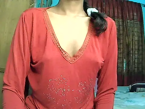 Snapshot of Siyaralove chatting on 07-06-26, 01:56 Siyaralove online show from 07-06-26, 01:56