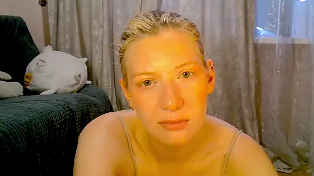Snapshot of earn_my_lilly chatting on 07-03-26, 10:33 earn my lilly online show from 07-03-26, 10:33