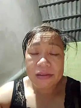 Moon squirtt online show from 07-04-26, 10:14