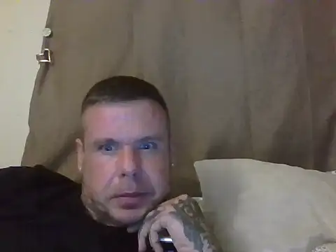 Snapshot of hotwetblondendaddy chatting on 07-11-26, 08:03 hotwetblondendaddy online show from 07-11-26, 08:03