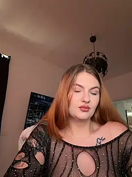 Lunna Azure online show from 06-29-26, 12:05