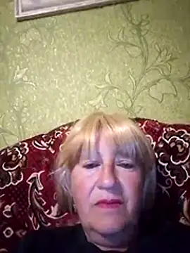 Snapshot of EmmaSwan555 chatting on 07-08-26, 05:02 EmmaSwan555 online show from 07-08-26, 05:02