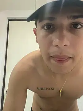 latinboy 21A online show from 06-26-26, 05:19