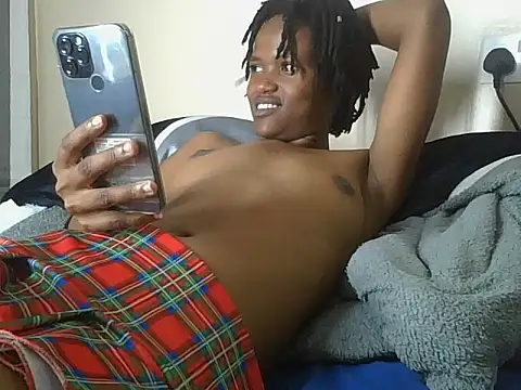 Snapshot of hot-peaches22 chatting on 06-30-26, 10:32 hot-peaches22 online show from 06-30-26, 10:32