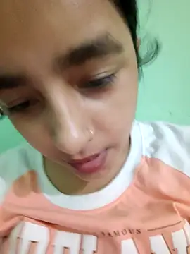 Snapshot of Vandana-11 chatting on 06-30-26, 11:32 Vandana-11 online show from 06-30-26, 11:32