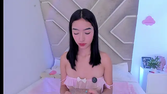 annelisee  online show from 06-26-26, 11:10